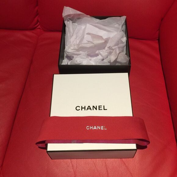 Chanel box - Picture 5 of 8